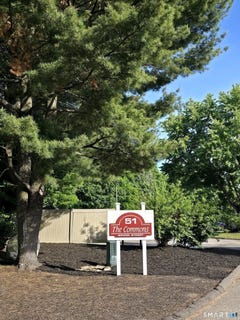/international/us/51-brook-street-naugatuck-ct-110108692465/?lang=de