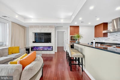 /international/us/6820-wisconsin-avenue-bethesda-md-110107785587/