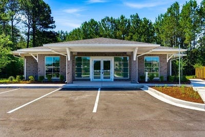 /international/us/116-professional-park-dr-conway-sc-110108579078/