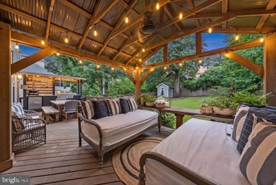 /international/us/4102-hamilton-street-hyattsville-md-110109035812/