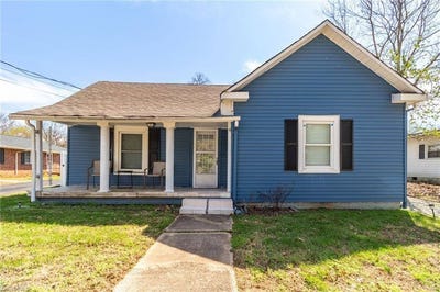 /international/us/605-south-main-street-kernersville-nc-110106680342/