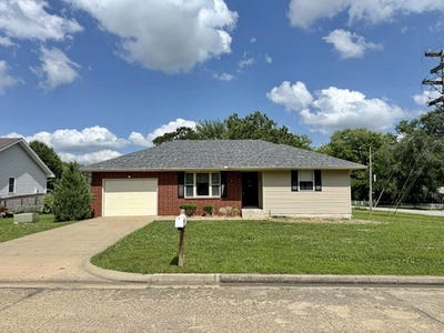 /international/us/1409-s-schrock-street-el-dorado-springs-mo-110108028352/
