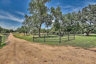 /international/us/2021-fm-2144-weimar-tx-110104553875/