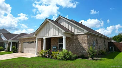 /international/us/375-kohn-drive-millbrook-al-110119498291/