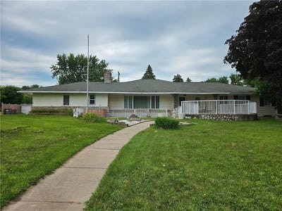 /international/us/436-6th-avenue-sw-cambridge-mn-110101000494/