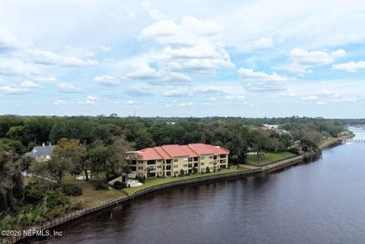 /international/us/2099-e-winterbourne-orange-park-fl-110107567387/
