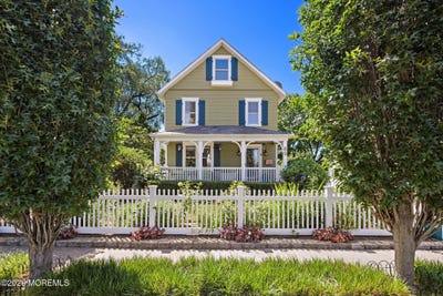 /international/us/69-foster-street-red-bank-nj-110108909181/