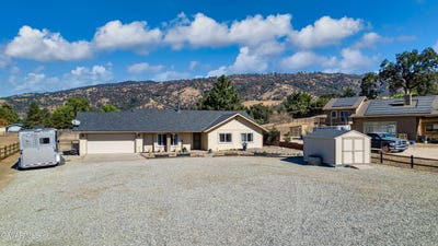/international/us/23609-corral-court-tehachapi-ca-110120081648/