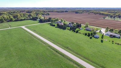 /international/us/2407-n-4220th-road-sheridan-il-110072323277/