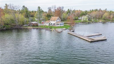 /international/us/45586-lois-lane-wellesley-island-ny-110108109713/