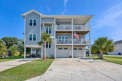 /international/us/400-sumter-avenue-carolina-beach-nc-110109871615/
