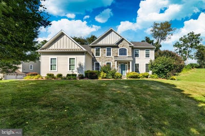 /international/us/328-creek-crossing-lane-chester-springs-pa-110109803955/