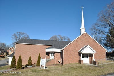 /international/us/301-bolling-street-radford-va-110095652032/