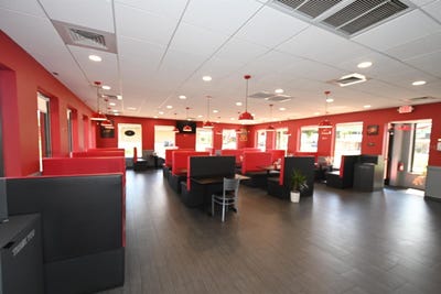 /international/us/3200-parkway-center-court-orlando-fl-110110363870/