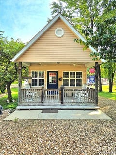 /international/us/406-arrowhead-trail-hermann-mo-110107782152/