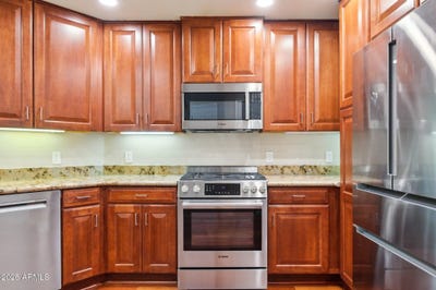 /international/us/5450-e-deer-valley-drive-phoenix-az-110100046056/