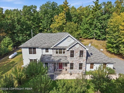 /international/us/104-arbor-way-stroudsburg-pa-110120451759/