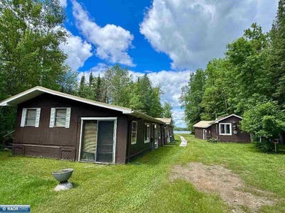 /international/us/7193-jola-road-eveleth-mn-110109058914/