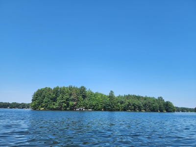 /international/us/8400-big-ripley-island-minocqua-wi-110108752832/