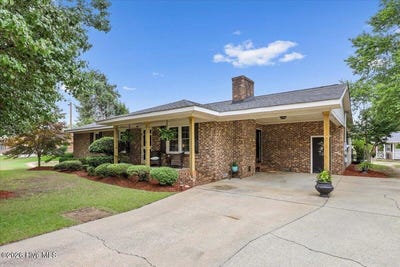 /international/us/2943-cherry-lane-kinston-nc-110108343069/