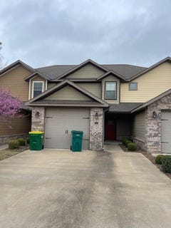 /international/us/186-e-old-farmington-road-farmington-ar-110106270216/