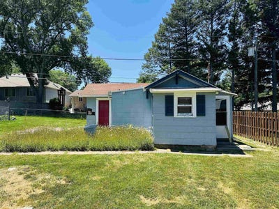 /international/us/2821-s-cornelia-st-sioux-city-ia-110108999014/