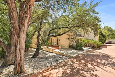 /international/us/1-crystal-springs-ct-the-hills-tx-110101303790/?lang=en