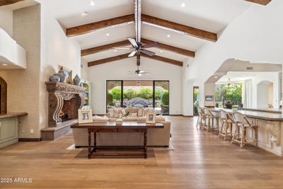/international/us/8329-n-ridgeview-drive-paradise-valley-az-110099554088/