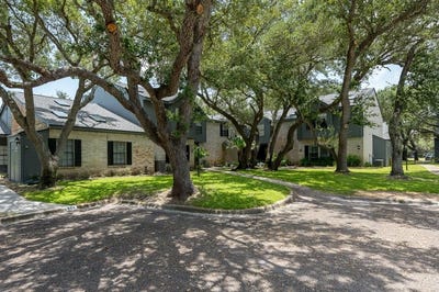 /international/us/210-oak-bay-st-rockport-tx-110101052673/