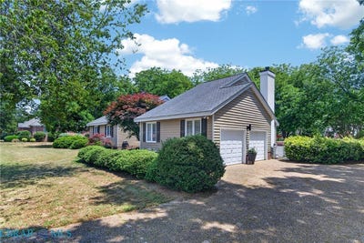 /international/us/1801-sawgrass-pointe-drive-hayes-va-110108409321/