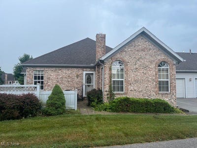 /international/us/103-stonegate-circle-bowling-green-oh-110101004452/