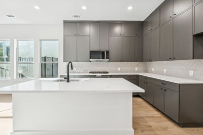 /international/us/428-waterscape-drive-hickory-creek-tx-110108588614/