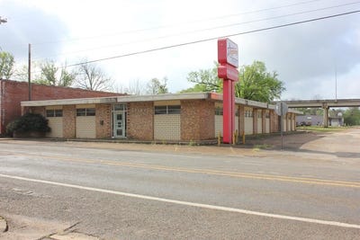 /international/us/319-w-columbia-san-augustine-tx-110108365068/