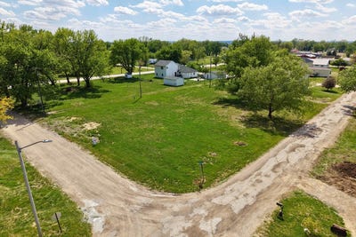 /international/us/303-1st-st-pacific-junction-ia-110102061139/