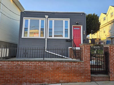 /international/us/6901-bergenwood-ave-north-bergen-nj-110100373202/