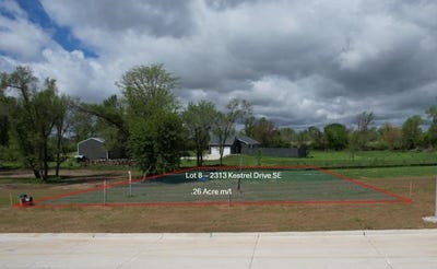 /international/us/2313-kestrel-dr-se-cedarrapids-ia-110098592886/
