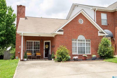 /international/us/247-cambrian-ridge-trail-pelham-al-110108408096/