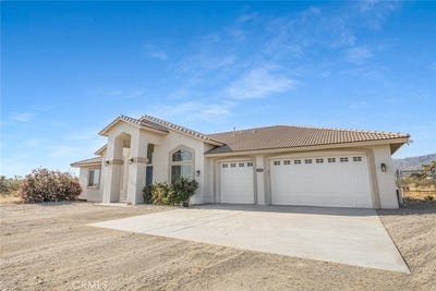 /international/us/1485-la-mesa-phelan-ca-110108095439/