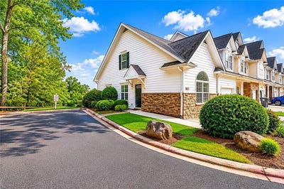 /international/us/382-guibor-court-nw-kennesaw-ga-110107286727/