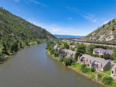 /international/us/1873-e-broadway-street-missoula-mt-110108773903/