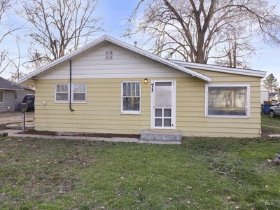 /international/us/71-n-yale-street-nampa-id-110106500957/