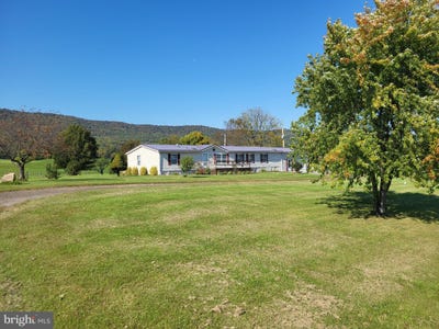 /international/us/7929-path-valley-road-fannettsburg-pa-110119957553/