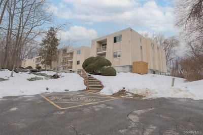 /international/us/506-fox-run-lane-carmel-ny-110106842107/