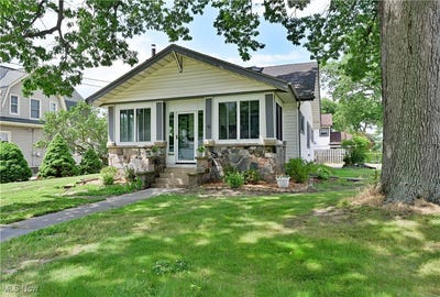 /international/us/891-park-avenue-amherst-oh-110100799302/