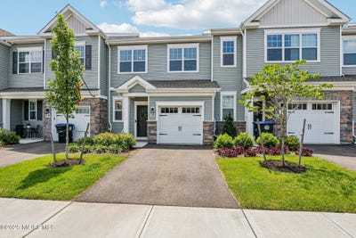 /international/us/12-coburgh-drive-wall-nj-110100525643/