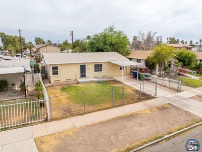 /international/us/458-washington-st-calexico-ca-110108957945/