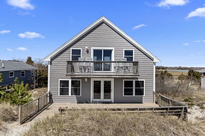 /international/us/saquish-beach-boulevard-plymouth-ma-110107574198/