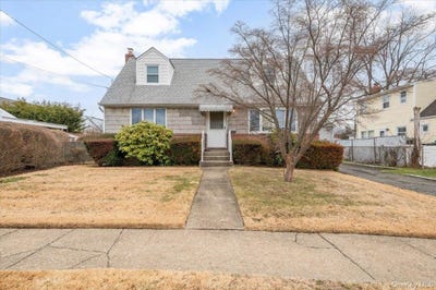 /international/us/158-burns-avenue-hicksville-ny-110106343353/