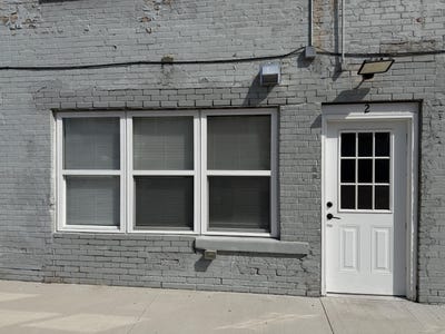 /international/us/138-fulton-street-e-grand-rapids-mi-110107658824/