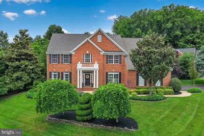 /international/us/9-sewall-court-edgewater-md-110108349094/